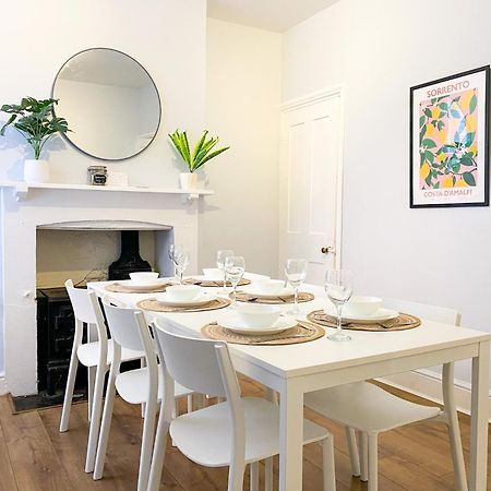 Stylish 3-Bedroom Home In Canterbury City-Centre - Superb Location! Εξωτερικό φωτογραφία