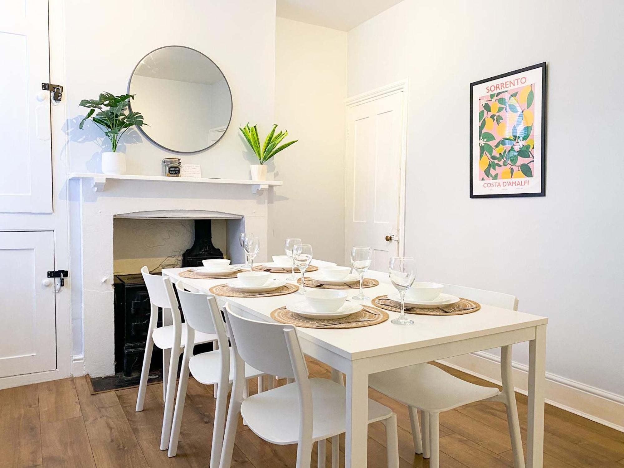 Stylish 3-Bedroom Home In Canterbury City-Centre - Superb Location! Εξωτερικό φωτογραφία