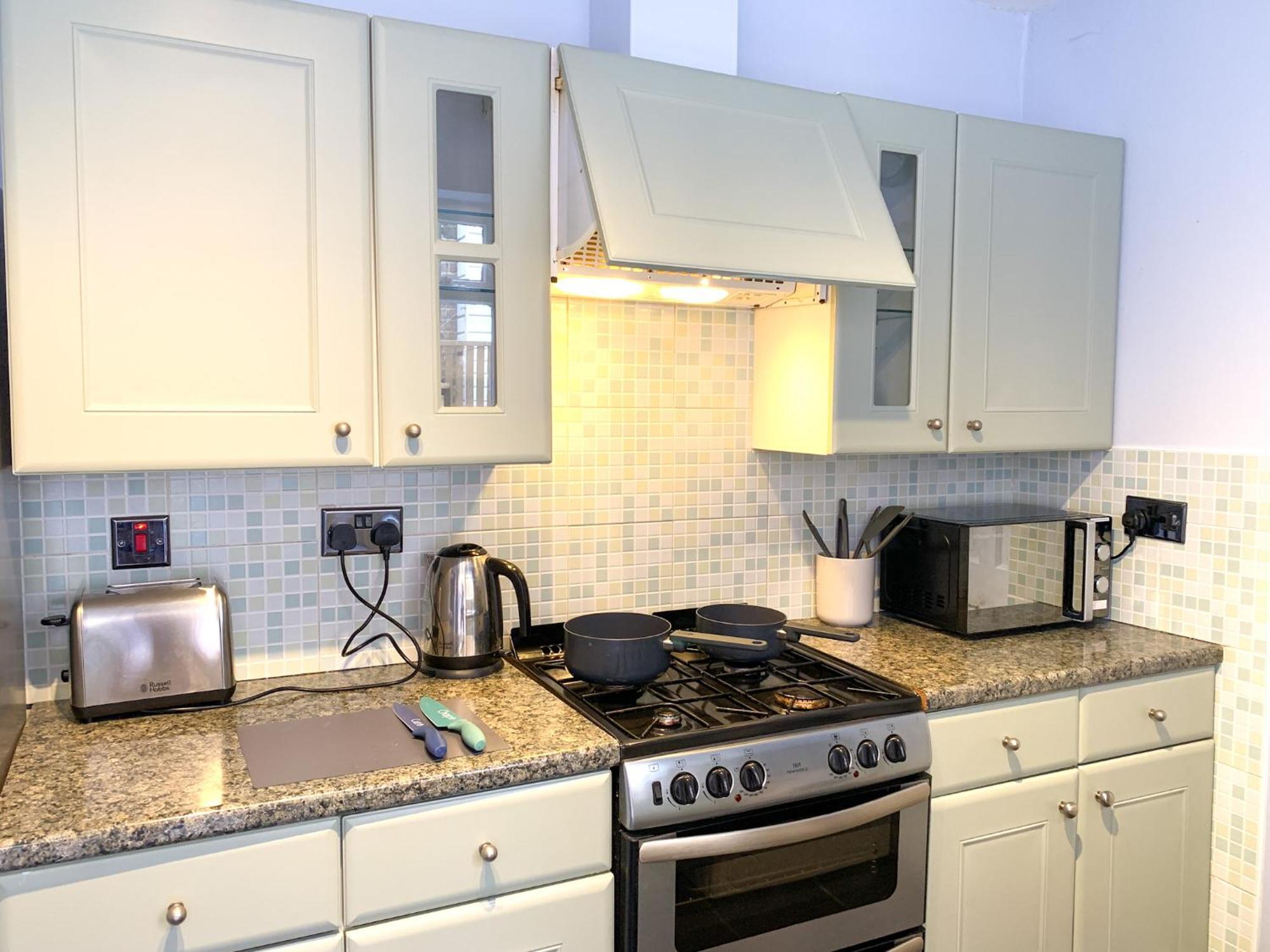 Stylish 3-Bedroom Home In Canterbury City-Centre - Superb Location! Εξωτερικό φωτογραφία